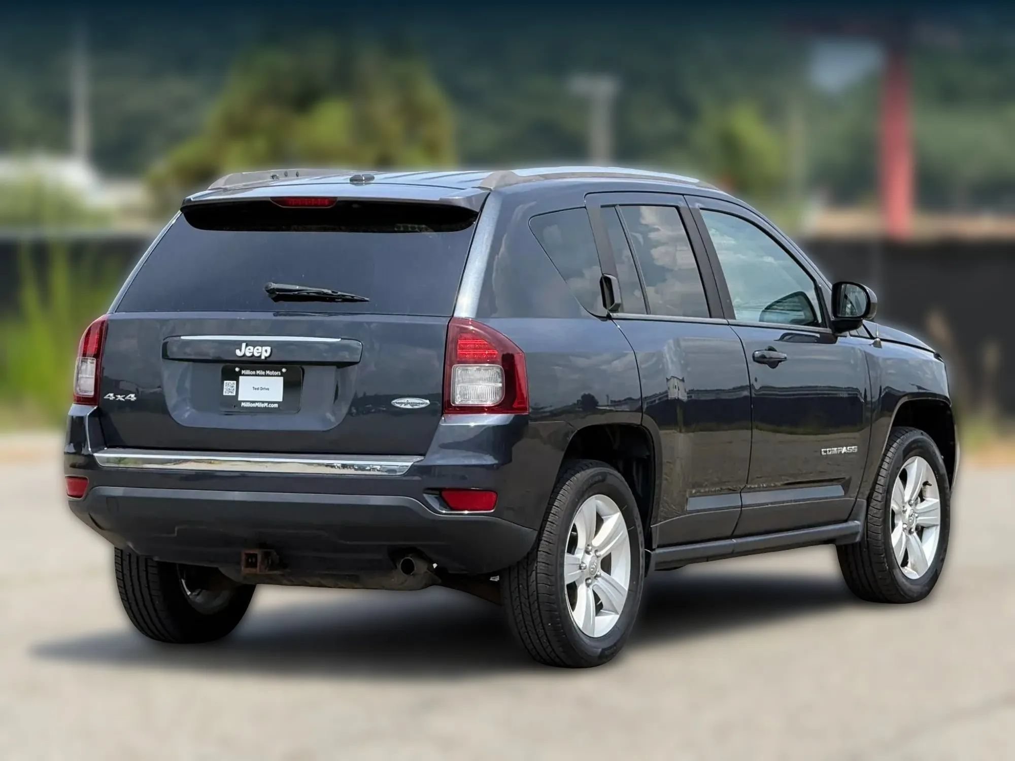 Used 2015 Jeep Compass High Altitude AWD/4WD image 9