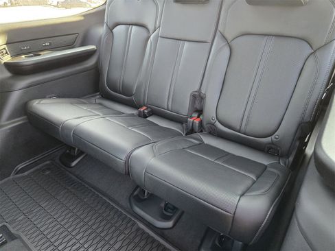 New 2025 Jeep Wagoneer Series II image 29