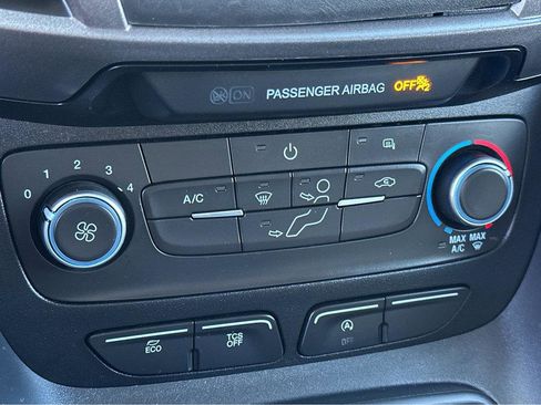 Used 2023 Ford Transit Connect XL image 24