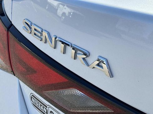 Used 2020 Nissan Sentra SV w/ Trunk Package FWD image 13