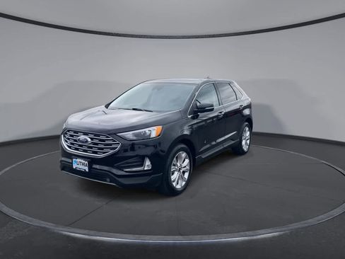 Used 2023 Ford Edge Titanium w/ Cargo Accessory Package AWD/4WD image 4