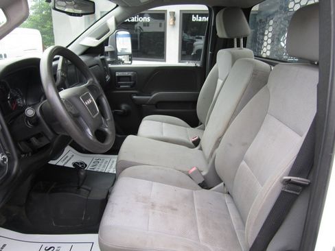Used 2018 GMC Sierra 3500 4x4 Regular Cab w/ Snow Plow Prep Package image 7