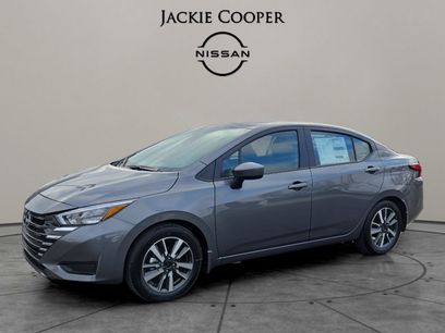 New 2025 Nissan Versa SV w/ Trunk Package