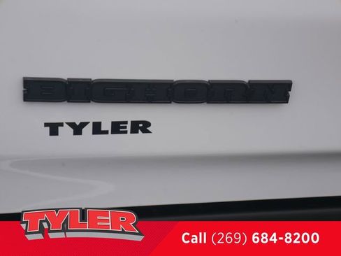New 2026 RAM 1500 4x4 Crew Cab image 14