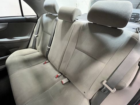 Used 2013 Toyota Corolla LE image 14