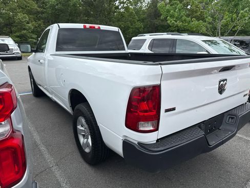 Used 2017 RAM 1500 Classic SLT image 4