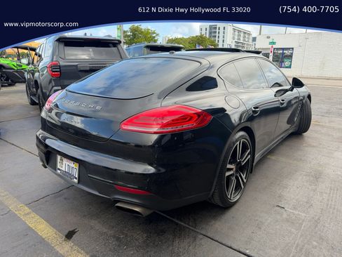 Used 2014 Porsche Panamera 4 AWD/4WD image 4