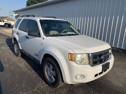 Used 2008 Ford Escape XLT AWD/4WD image 2