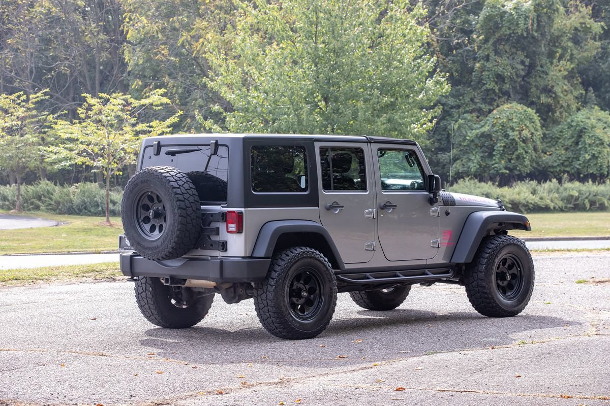 Used 2013 Jeep Wrangler Unlimited Rubicon w/ Connectivity Group AWD/4WD image 4