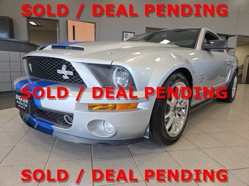 Used 2009 Ford Mustang Shelby GT500 RWD image 2