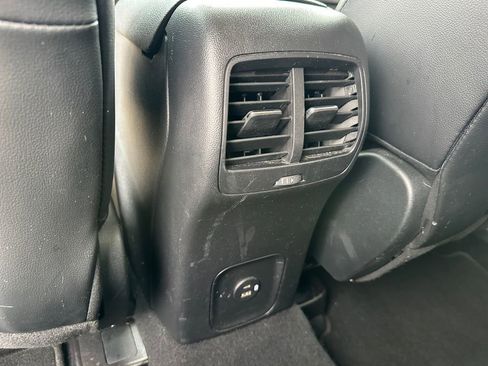 Used 2020 Ford Escape SEL image 18