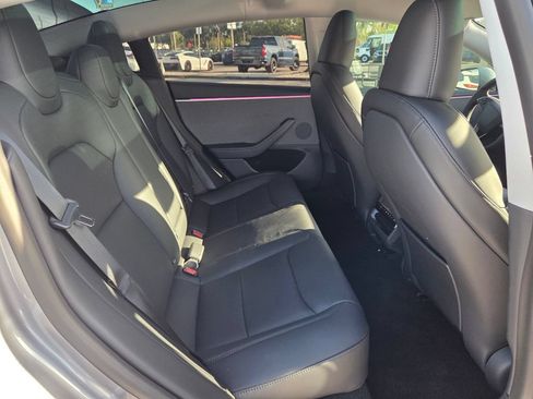 Used 2025 Tesla Model 3 Long Range RWD image 13