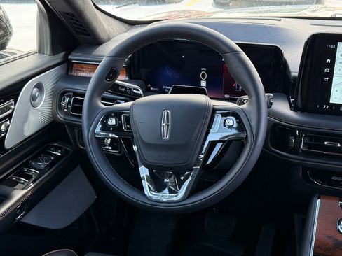 New 2026 Lincoln Aviator Black Label w/ Jet Appearance Package image 20