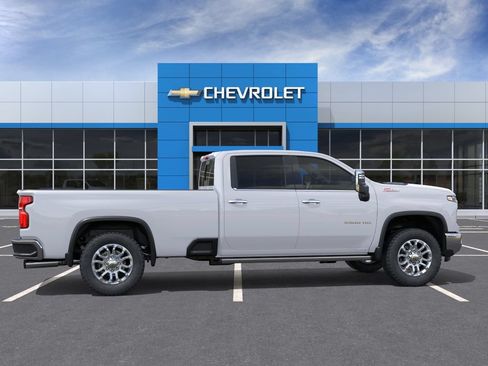 New 2026 Chevrolet Silverado 3500 LTZ w/ LTZ Premium Package AWD/4WD image 5