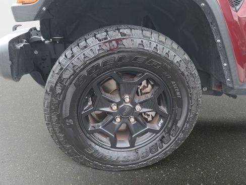 Used 2022 Jeep Gladiator Overland AWD/4WD image 26