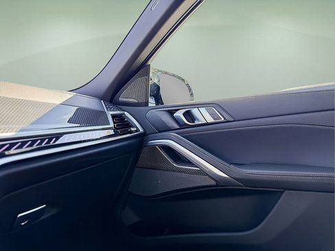 Used 2025 BMW X6 M60i image 21