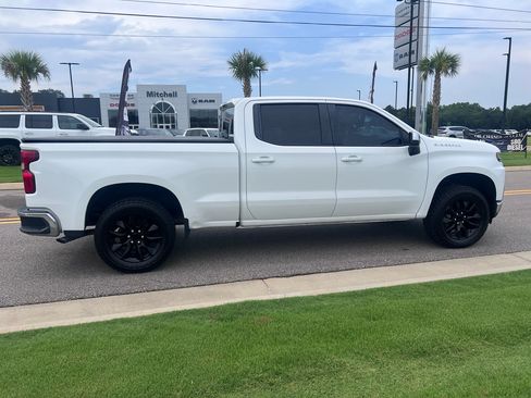 Used 2020 Chevrolet Silverado 1500 LT w/ All-Star Edition AWD/4WD image 2