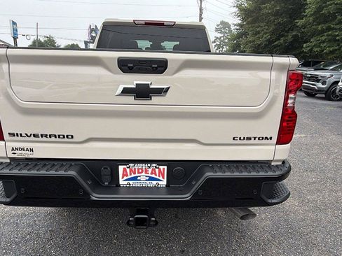 New 2026 Chevrolet Silverado 2500 Custom w/ Custom Value Package AWD/4WD image 9