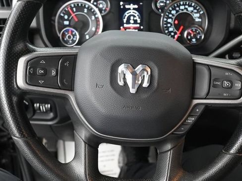 Used 2024 RAM 3500 Tradesman w/ Chrome Appearance Group AWD/4WD image 12