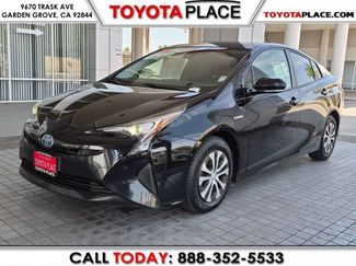 Used 2017 Toyota Prius Two w/ Prius Two Safety Plus Package FWD video 1