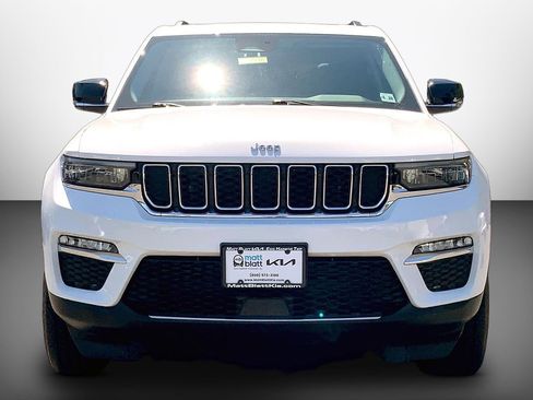 Used 2023 Jeep Grand Cherokee Limited AWD/4WD image 5