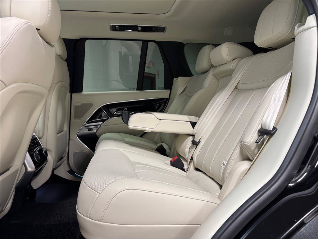 New 2026 Land Rover Range Rover SE AWD/4WD image 27