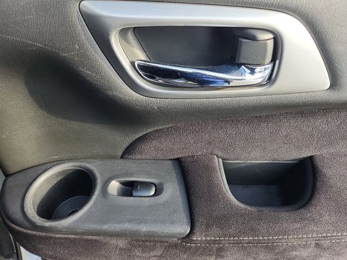 Used 2013 Nissan Pathfinder SV w/ Trailer Tow Pkg image 31