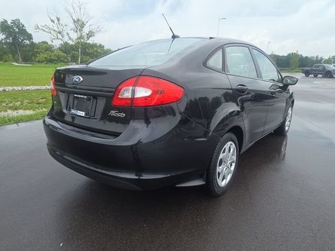 Used 2012 Ford Fiesta SE FWD image 9