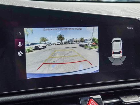 Certified 2023 Kia Niro EX Touring FWD image 23
