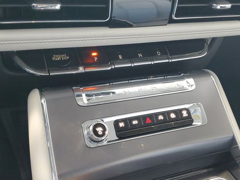 New 2026 Lincoln Aviator AWD image 20