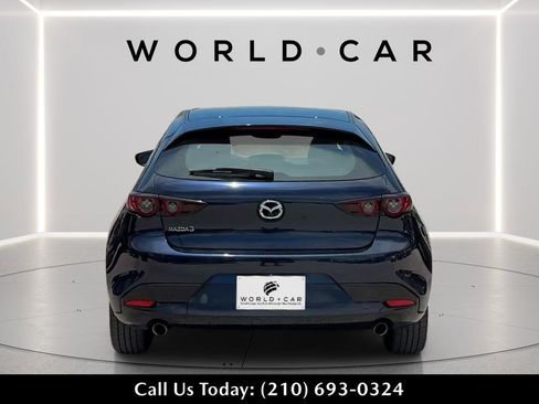 Used 2019 MAZDA MAZDA3 Hatchback FWD image 4