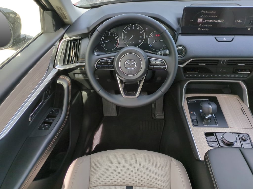 Used 2026 MAZDA CX-90 3.3 Turbo w/ Preferred Package AWD/4WD image 16