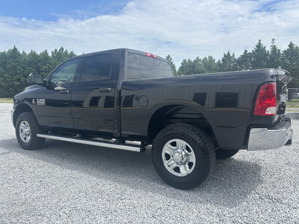 Used 2017 RAM 2500 Tradesman w/ Chrome Appearance Group AWD/4WD image 7