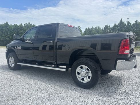 Used 2017 RAM 2500 Tradesman w/ Chrome Appearance Group AWD/4WD image 7