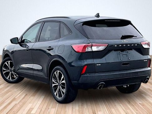 Used 2022 Ford Escape SE w/ SE Sport Appearance Package AWD/4WD image 10