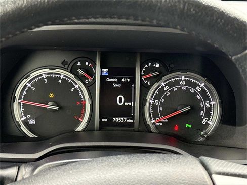 Used 2022 Toyota 4Runner Limited image 28