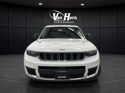 Used 2023 Jeep Grand Cherokee L Laredo image 8