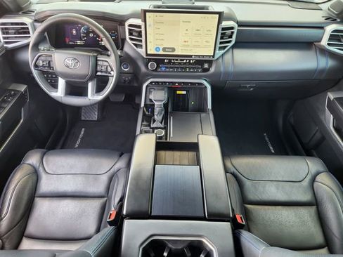 Used 2023 Toyota Sequoia Platinum image 22