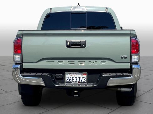 Certified 2023 Toyota Tacoma TRD Off-Road image 4