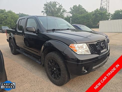 Used 2019 Nissan Frontier SV w/ Value Truck Package AWD/4WD image 2