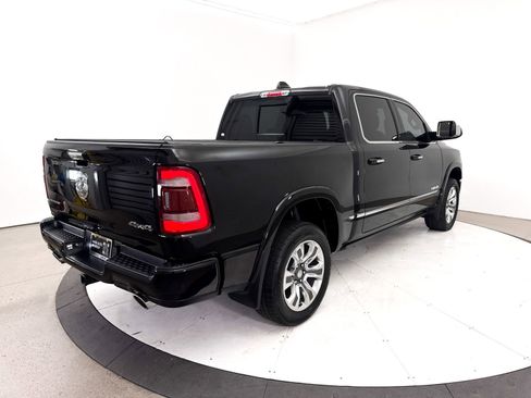 Used 2022 RAM 1500 Limited w/ Body Color Bumper Group AWD/4WD image 17