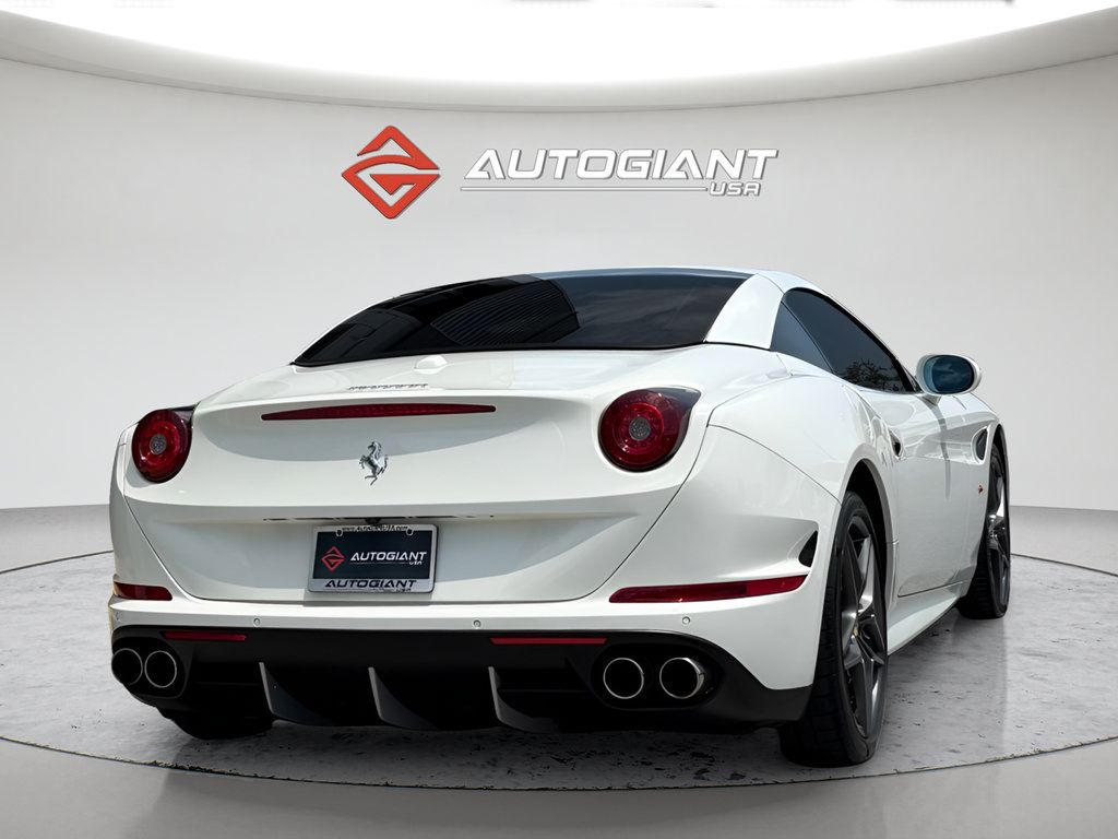 Used 2015 Ferrari California T RWD image 25
