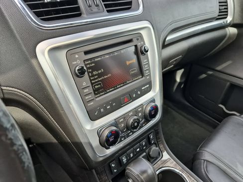 Used 2015 GMC Acadia SLT w/ Open Road Package FWD image 28