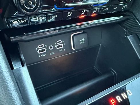 New 2025 Jeep Grand Cherokee L Limited w/ Trailer Tow Package image 21