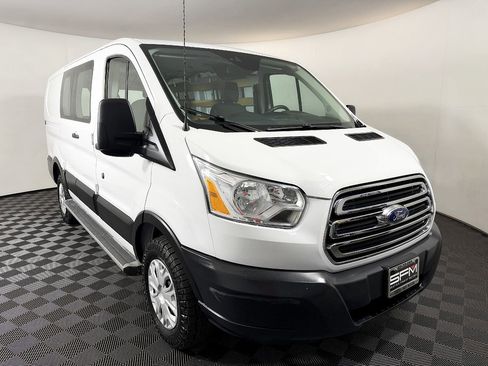 Used 2019 Ford Transit 250 130 Low Roof w/ Exterior Upgrade Package RWD image 5