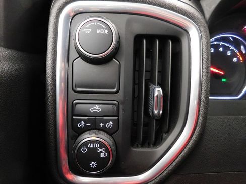 Used 2022 Chevrolet Silverado 1500 LT image 27