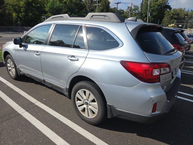 Used 2017 Subaru Outback 2.5i Premium AWD/4WD image 8