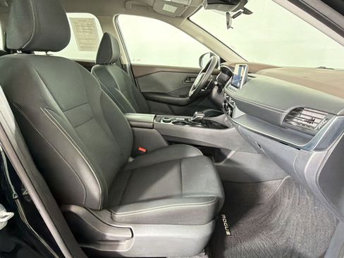 Used 2023 Nissan Rogue S AWD/4WD image 27