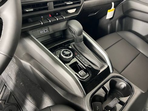 New 2025 Chevrolet Colorado Trail Boss w/ Midnight Edition AWD/4WD image 22