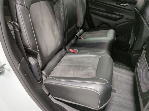 Certified 2023 Jeep Grand Cherokee Altitude image 20